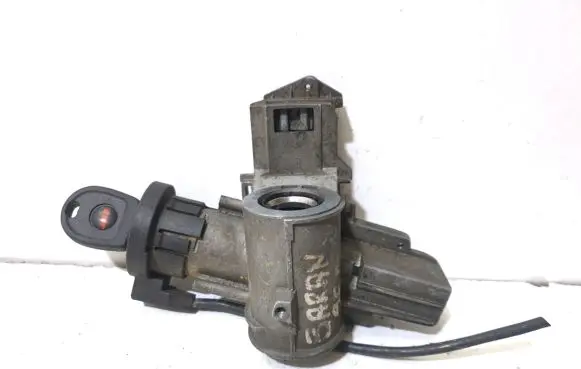 Volkswagen Sharan Ignition lock P012106