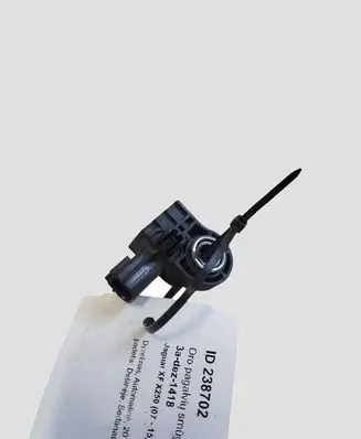 Jaguar XF X250 Airbag deployment crash/impact sensor BJ32148006AA 18015881