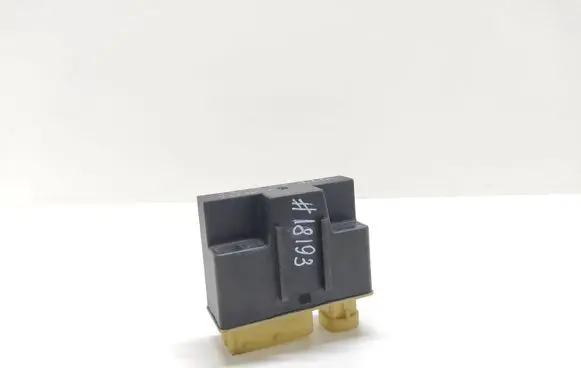 Peugeot Partner Glow plug pre-heat relay 018010951 9652021180