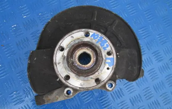Volvo S70 V70 V70 XC Front wheel hub spindle knuckle
