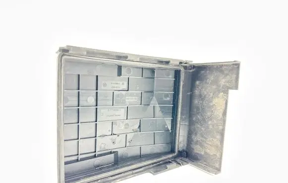 Skoda Octavia Mk2 (1Z) Fuse box cover 1K0937132F
