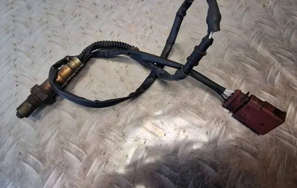 Audi A8 S8 D2 4D Lambda probe sensor 077906265AD