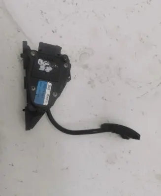 Renault Master II Accelerator throttle pedal