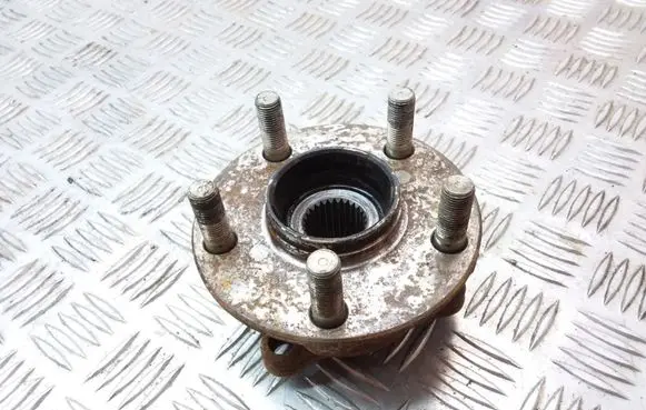 Subaru XV Front wheel hub