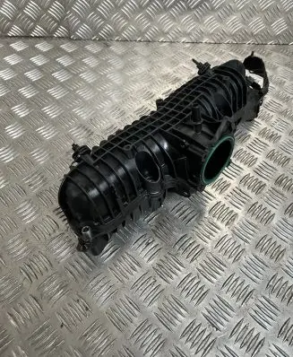Volvo XC90 Intake manifold 31441970