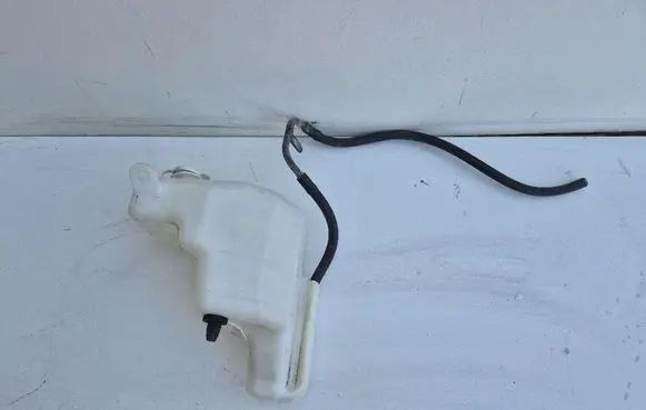 Mitsubishi ASX Coolant expansion tank/reservoir MN156097