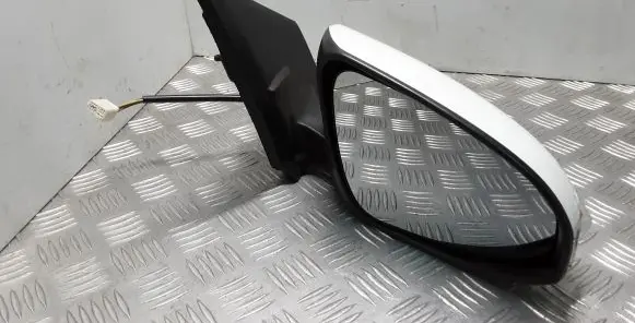 Renault Latitude (L70) Front door electric wing mirror