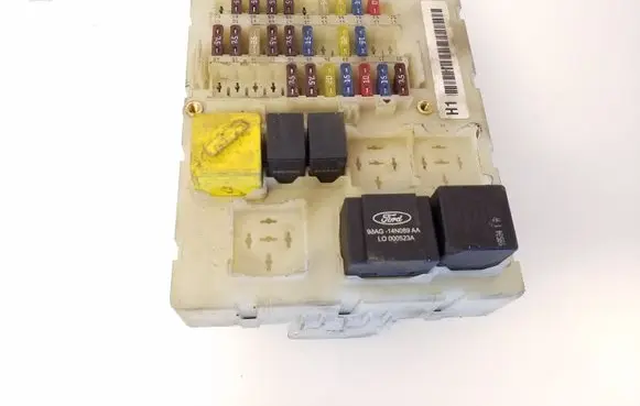 Ford Focus Fuse box cover 98AG14N089AA LO000523A