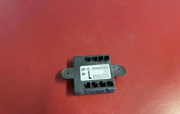 Chrysler Pacifica Door control unit/module 68316561AB
