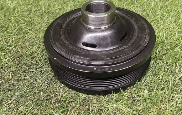 Mercedes-Benz E W212 Crankshaft pulley 14014118530 A2760300903