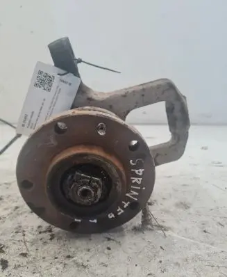 Mercedes-Benz Sprinter W906 Front wheel hub
