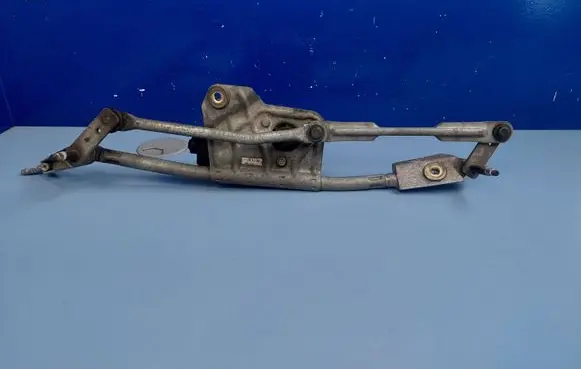 Volvo XC90 Front wiper linkage and motor 8620510 11049302