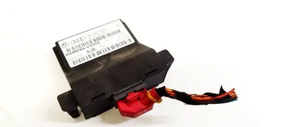 Volkswagen Tiguan Other control units/modules 1K0907530L 1K0907951