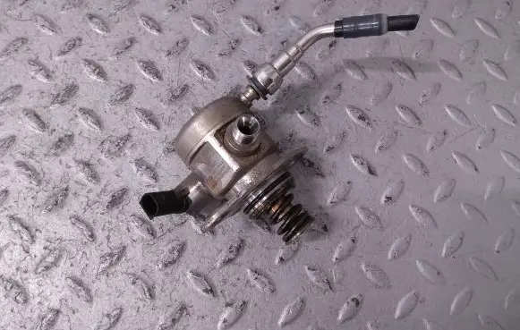 KIA Optima Fuel injection high pressure pump 353202B420 1A85019YKJ