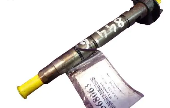 Audi A4 S4 B8 8K Fuel injector 03L130277