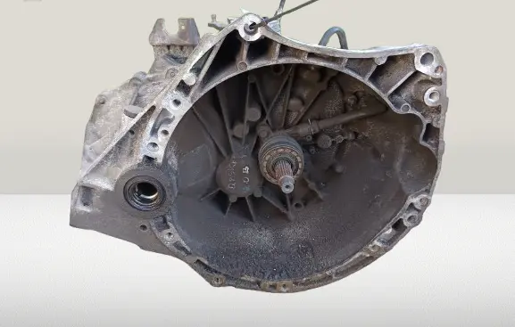 Manual 5 speed gearbox