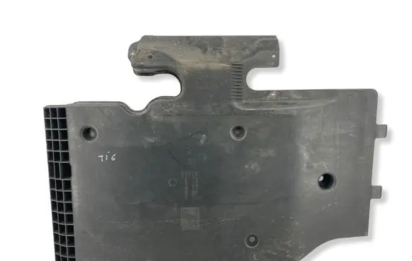 Volkswagen Tiguan Pickup box liner 5QF825506D