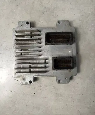 Opel Astra J Engine control unit/module 12636386