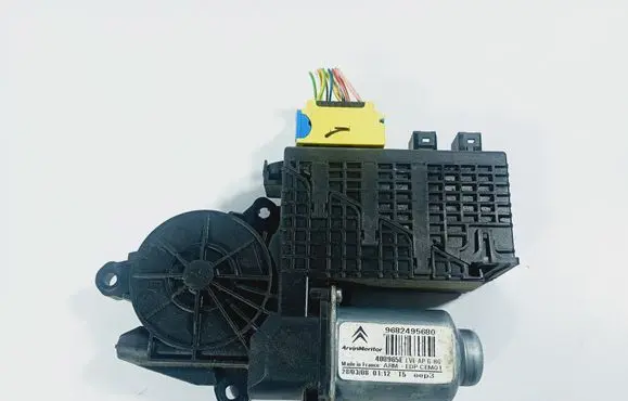 Citroen C4 I Picasso Front door window regulator motor 9682495680 400965E