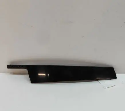 Skoda Octavia Mk3 (5E) Front door glass trim molding 5E0837901