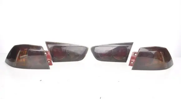 Mitsubishi Lancer VIII Rear/tail lights set 