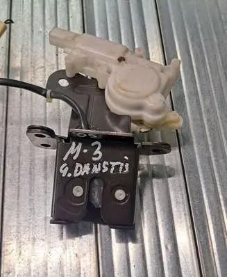 Mazda 3 I Tailgate/trunk/boot lock/catch/latch