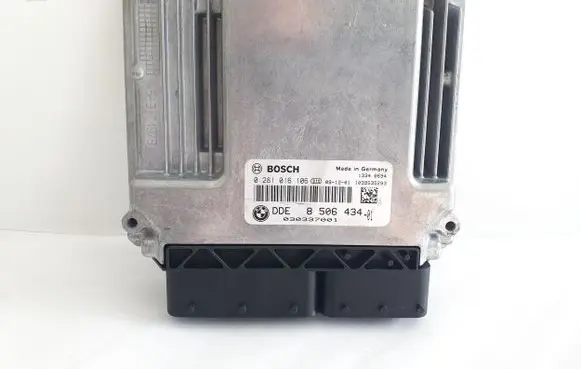 BMW 1 E81 E87 Engine control unit/module 850643401 0281016106