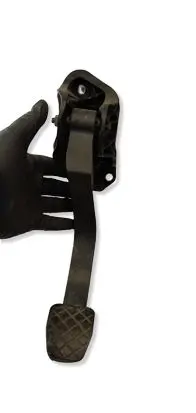 Volkswagen PASSAT B6 Clutch pedal 3C1721059R