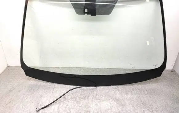 Toyota RAV 4 (XA40) Front windscreen/windshield window 43R000081 M814