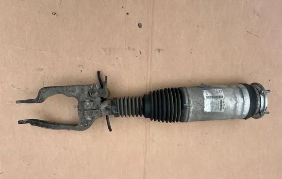 Land Rover Range Rover L405 Front air suspension shock absorber CPLA3C286CB