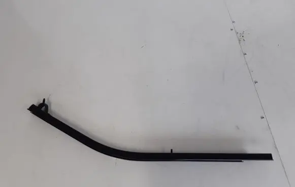 Dacia Dokker Sliding door middle roller runner 745906706
