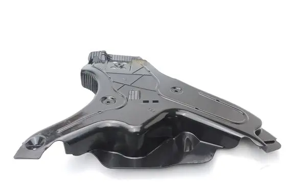 Rear underbody cover/under tray