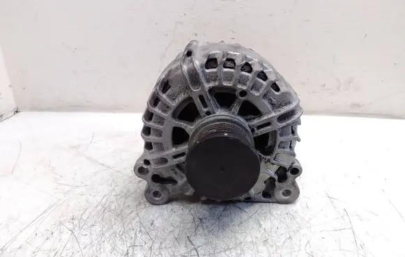 Audi A4 S4 B8 8K Generator/alternator P0962105 21041410019