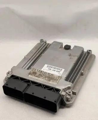 Audi A5 8T 8F Engine control unit/module 8K0907401
