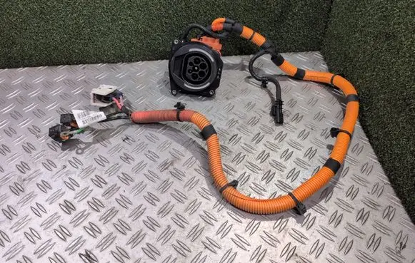 Peugeot 3008 II Electric car charge socket 9835378280 338002601