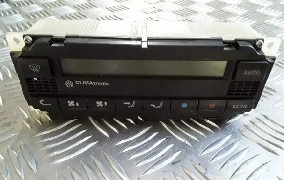 Volkswagen PASSAT B5 Climate control unit 5HB00761710 3B1907044B