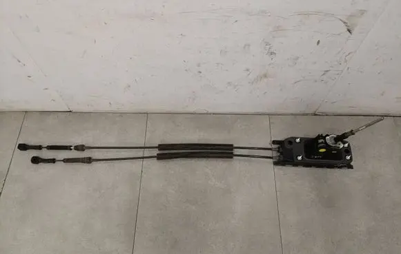 Seat Leon (5F) Gear shifter/selector 5Q0711049AN