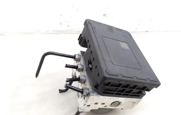 Volkswagen Golf VIII ABS Pump 5WA614517BG