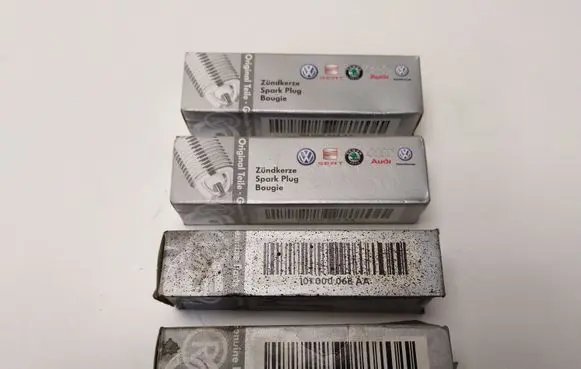 Seat Leon (1P) Glow plug 101000068AA