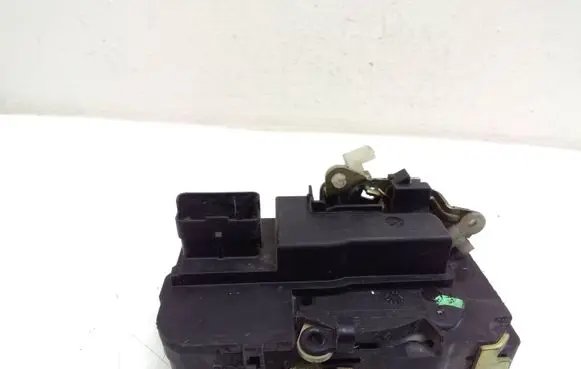 Citroen Berlingo Front door lock 