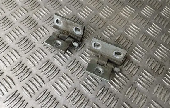 Front door hinge set