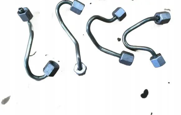 BMW 1 F40 Fuel injector supply line/pipe 