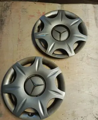 Mercedes-Benz B W245 R15 wheel hub/cap/trim 2104010322