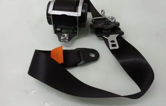 Ford Focus C-MAX Front seatbelt 609887100A