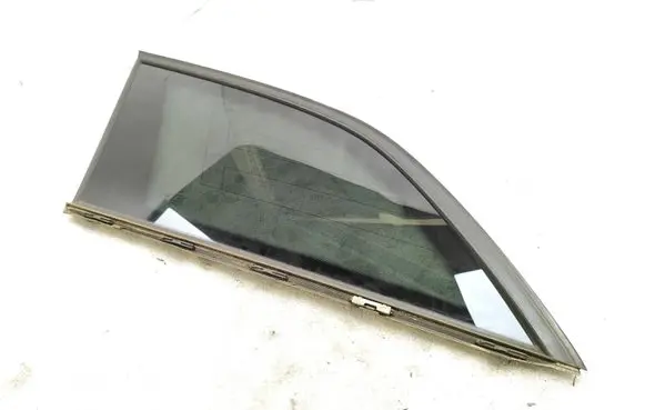 Mercedes-Benz C W204 Rear side window A2046701754