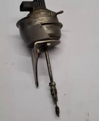 Volkswagen PASSAT B6 Turbine electric control actuator 7545770011