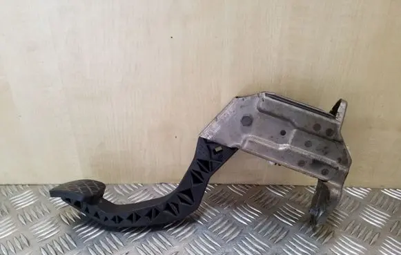 Clutch pedal
