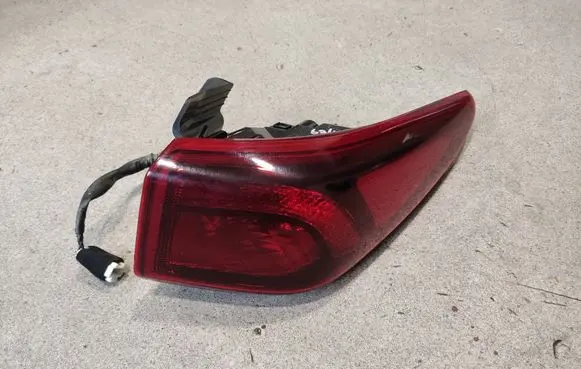 Hyundai Kona I Rear/tail lights 92402J9500