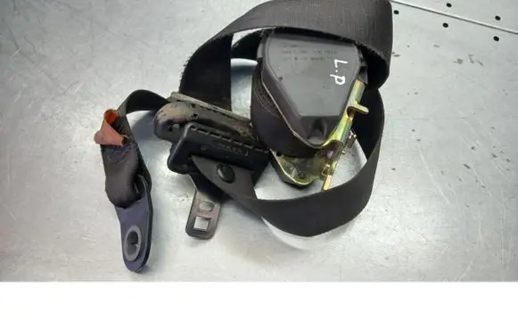 Ford Focus C-MAX Front seatbelt