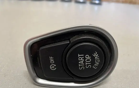 Engine start stop button switch